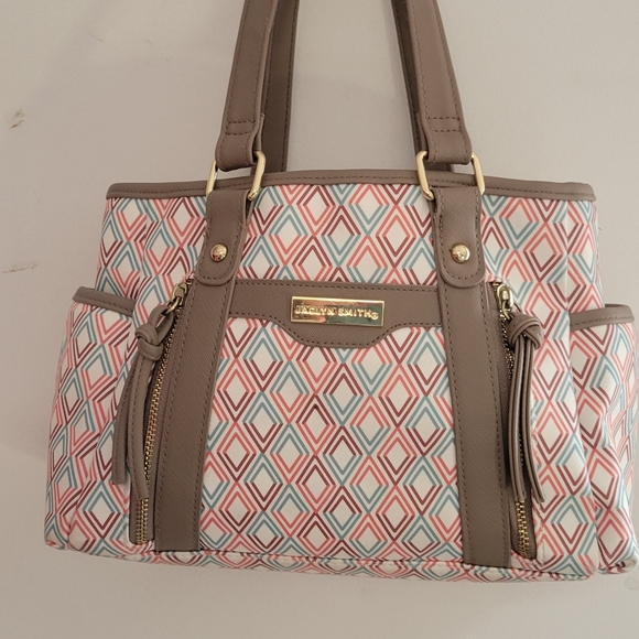 Jaclyn Smith Handbags - Jaclyn Smith shoulder bag